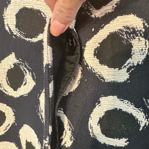 Helene London Overcoat. Very Unique & Stylish. High Fashion. Size Small Runs Big - Picture 4 of 11